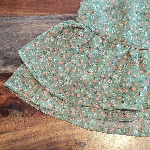 Altar'd State Floral Skirt women's - Picture 2 of 7